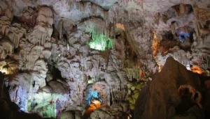 Dong Hoa Cuong (Diamond Cave): Sparkling Gem of Cat Ba Island, Hai Phong