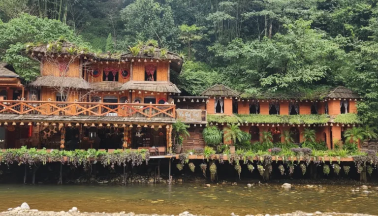 Sin Chai Village Sapa: Authentic Black H'Mong Trekking & Rice Terraces