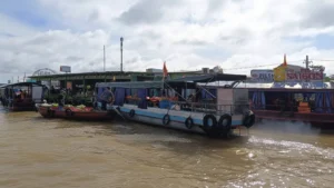 Cai Rang Floating Market: Iconic Mekong Delta Wholesale & Culture