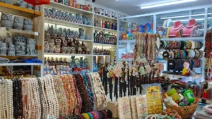 Han Market Da Nang: Premier Spot for Souvenirs, Spices & Tailored Clothing