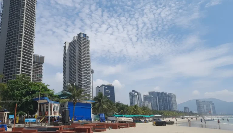 East Sea Park Da Nang: My Khe Beach, White Doves & Oceanfront Relaxation