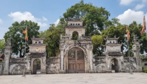 Tran Thuong Temple: General Tran Hung Dao & Ha Nam Rice Festival