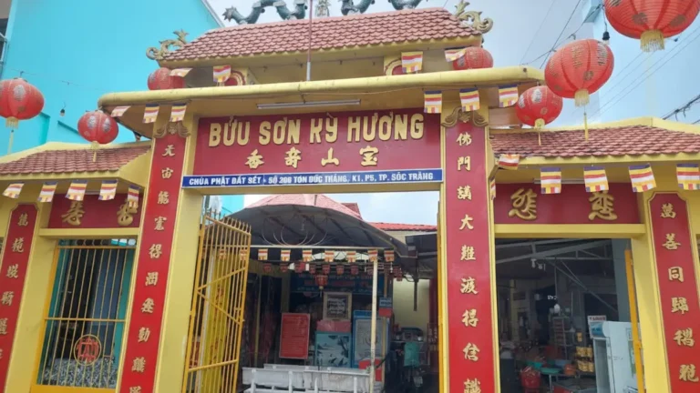 Clay Pagoda Soc Trang: Rare Clay Statues & Eternal Burning Candles