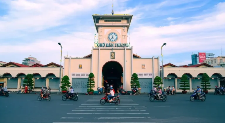Ben Thanh Market HCMC: Historic Landmark, Souvenirs & Street Food