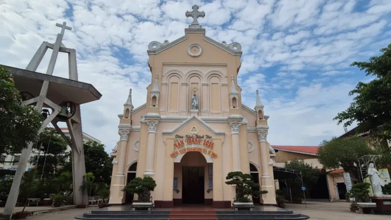 Can Tho Cathedral: Historic Mekong Delta Church & Architecture Landmark
