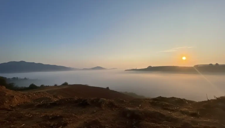 Thien Phuc Duc Hill Dalat: Premier Spot for Sunrise, Clouds & Camping