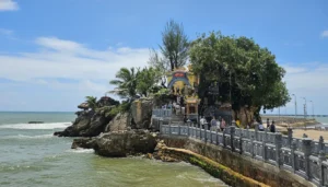 Dinh Cau Temple Phu Quoc: Sunset View, Lighthouse & Sea Shrine