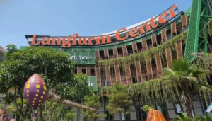 Langfarm Center Dalat: Fairytale Farm, Specialty Buffet & Souvenir Shop