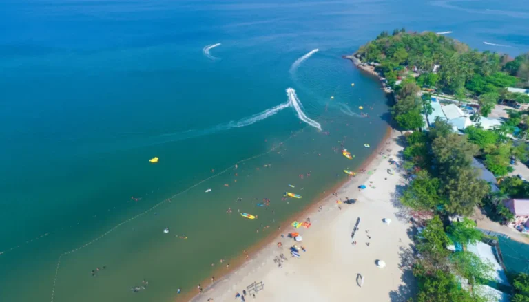 Mui Nai Beach, Ha Tien: Golden Sand & Alpine Coaster Views