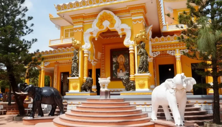 Tay An Pagoda: Indian-Vietnamese Architectural Gem at Sam Mountain