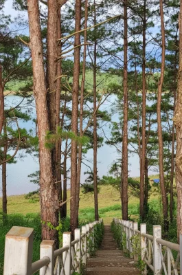 T'Nung Sea Lake Pleiku: Volcanic Crater & The Eyes of Gia Lai