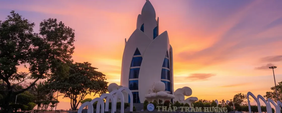 Tram Huong Tower Nha Trang: Iconic Agarwood Symbol & Beachfront Landmark