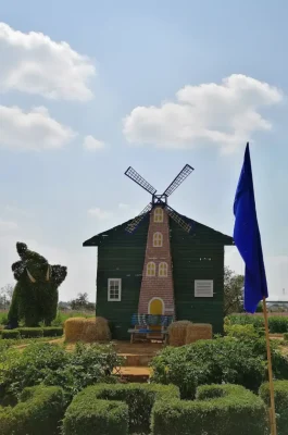 Dong Xanh Park Pleiku: Central Highlands Culture & Ethnic Village Replica