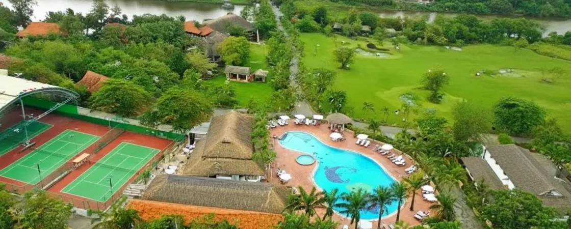 Van Thanh Tourist Village: Ho Chi Minh City Resort & Buffet