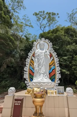 Ta Cu Mountain: Vietnam’s Longest Reclining Buddha & Cable Car Views