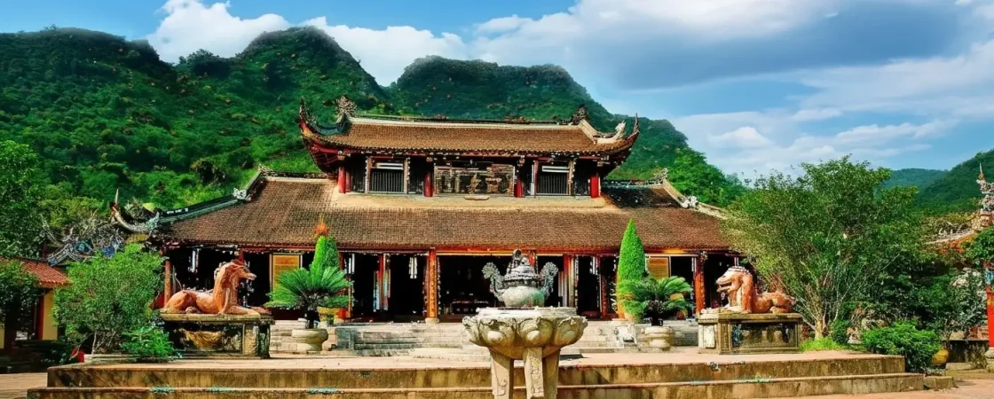 Huong Pagoda Hanoi: Famous Pilgrimage Site & Scenic Cave Temple