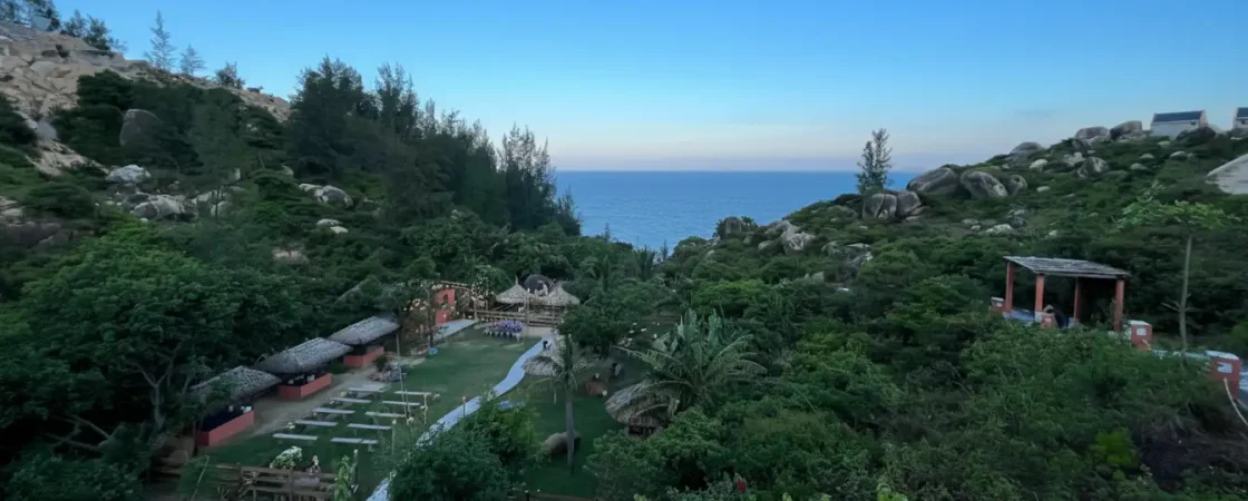 Trung Luong Campsite: Quy Nhon's Scenic Coastal Glamping & Beach