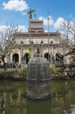 Co Le Pagoda: East-West Architectural Fusion & Historic Stupa
