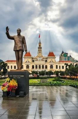 People's Committee Building HCMC: French Colonial Architecture & Photo Spot