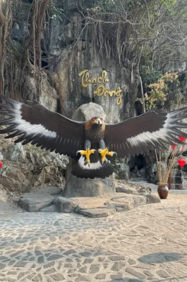 Thach Dong Cave Pagoda: Ha Tien's Scenic Viewpoint and Spiritual Grotto