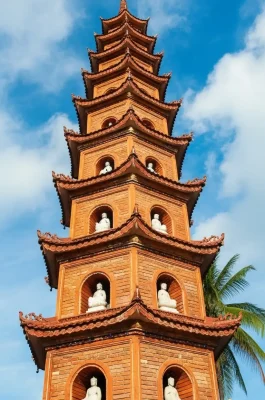 Tran Quoc Pagoda Hanoi: Oldest Temple on West Lake & Stupa