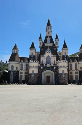 VinWonders Nha Trang: Hon Tre Island Theme Park & Cable Car