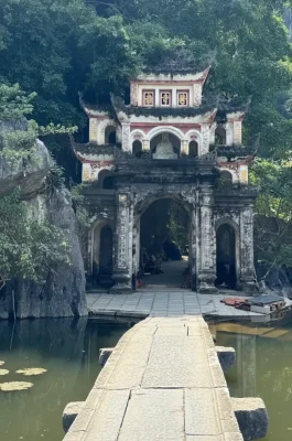 Bich Dong Pagoda: Three-Tiered Cave Temple & Tam Coc Scenic Views