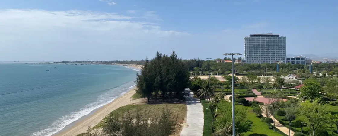 Binh Son Sea Park Phan Rang: Beachfront Park, Leisure & Sunrise Spot