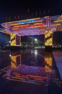 Luu Huu Phuoc Park Can Tho: Central Green Space & Composer Memorial