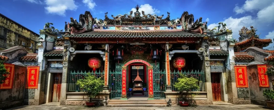 Thien Hau Pagoda HCMC: Mazu, Goddess of the Sea in Chinatown