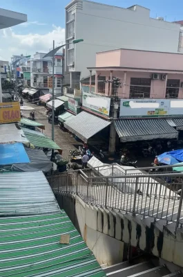 Phan Thiet Central Market: Local Seafood, Fish Sauce & Street Food Hub