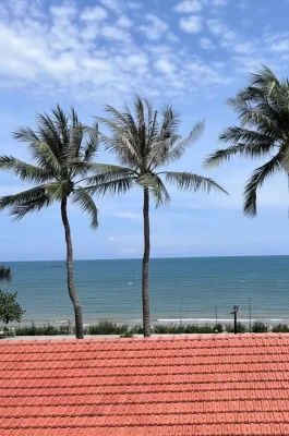 Mui Ne Beach: Vietnam’s Kitesurfing Hub & Desert Landscape Resorts