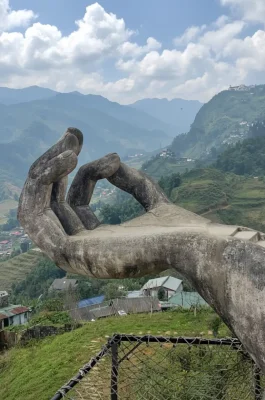 Moana Sapa Check-in: Iconic Photo Spots, Infinity Views & Cafe