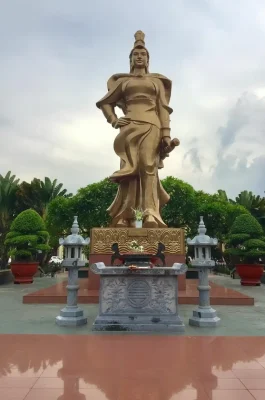 Nghe Le Chan Temple: Honoring Hai Phong City's Founder & National Heroine