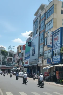 Phan Thiet Central Market: Local Seafood, Fish Sauce & Street Food Hub