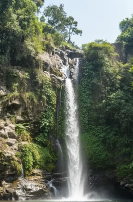 Gieng Troi Da Nang: Heaven's Well Trekking, Waterfall & Wild Swimming