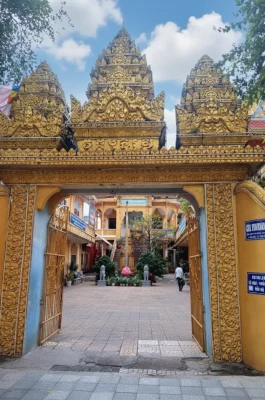 Muniransay Pagoda Can Tho: Vibrant Khmer Architecture & Cultural Center