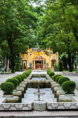 Tao Dan Park HCMC: Central Green Lung & Local Life Hub
