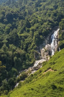 Gieng Troi Da Nang: Heaven's Well Trekking, Waterfall & Wild Swimming