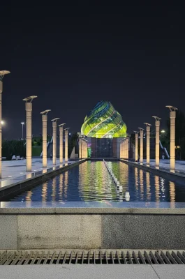 Lam Vien Square Dalat: Iconic Artichoke & Sunflower Bud Landmark