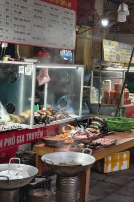 Bac Ha Market: Vibrant Sunday Market of Flower H'Mong Culture in Lao Cai