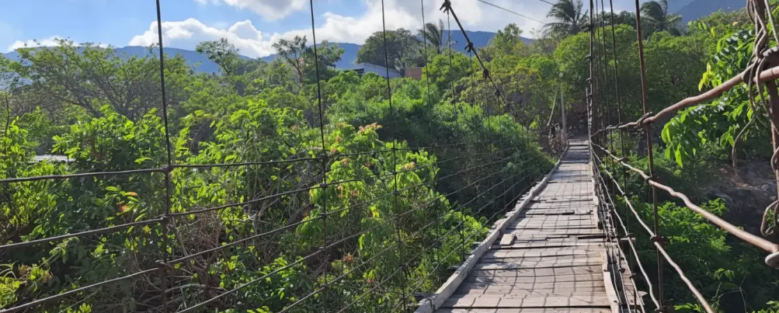 Lo O Stream Trekking: Nui Chua National Park Hike & Swimming Oasis