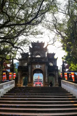 Huong Pagoda Hanoi: Famous Pilgrimage Site & Scenic Cave Temple