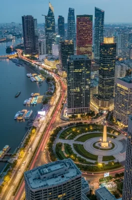 Bach Dang Wharf HCMC: Riverside Park & Saigon River Cruise Hub