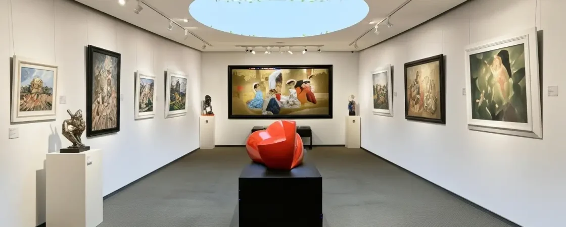 Green Palm Gallery Hanoi: Contemporary Vietnamese Art & Lacquer Paintings