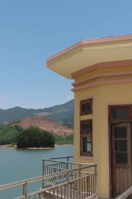 Hoa Trung Lake Da Nang: Camping, Boating & Scenic Steppe Escape