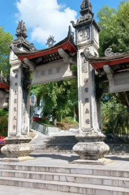 Den Thuong Lao Cai Temple: Honoring Trần Hưng Đạo at the China Border