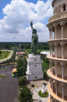 Ti & Ni Amusement Park: European Architecture & Thrilling Rides in Hau Giang