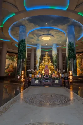 Ong Nui Temple Binh Dinh: Giant Buddha Statue & Linh Phong Zen Pagoda