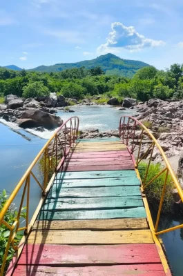 Ham Ho Gorge Binh Dinh: Halong Bay on Land & Côn River Boat Tour